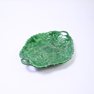 Cabbage leaf platter