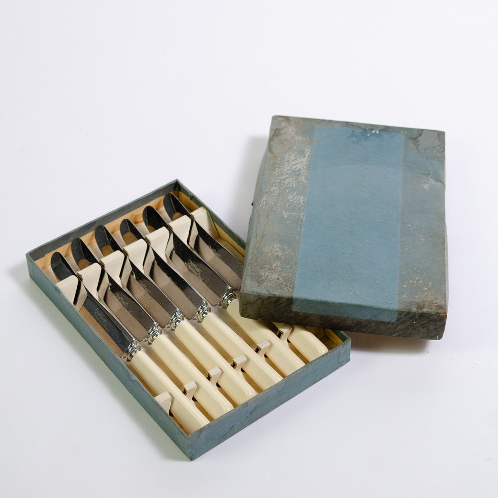Vintage Boxed Knife Set